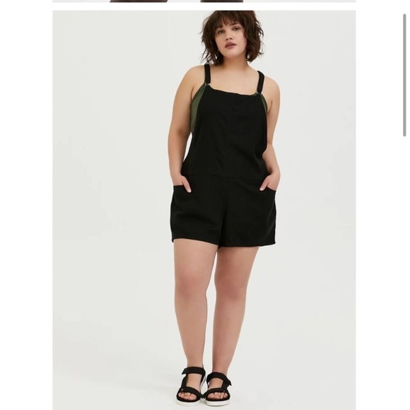 torrid Pants - Torrid Black Linen Blend Shortall Overalls Plus Size 4 Adjustable Straps Casual